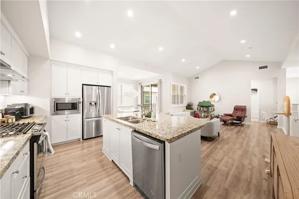 $1,128,000 | 134 Canvas, Irvine, CA 92620