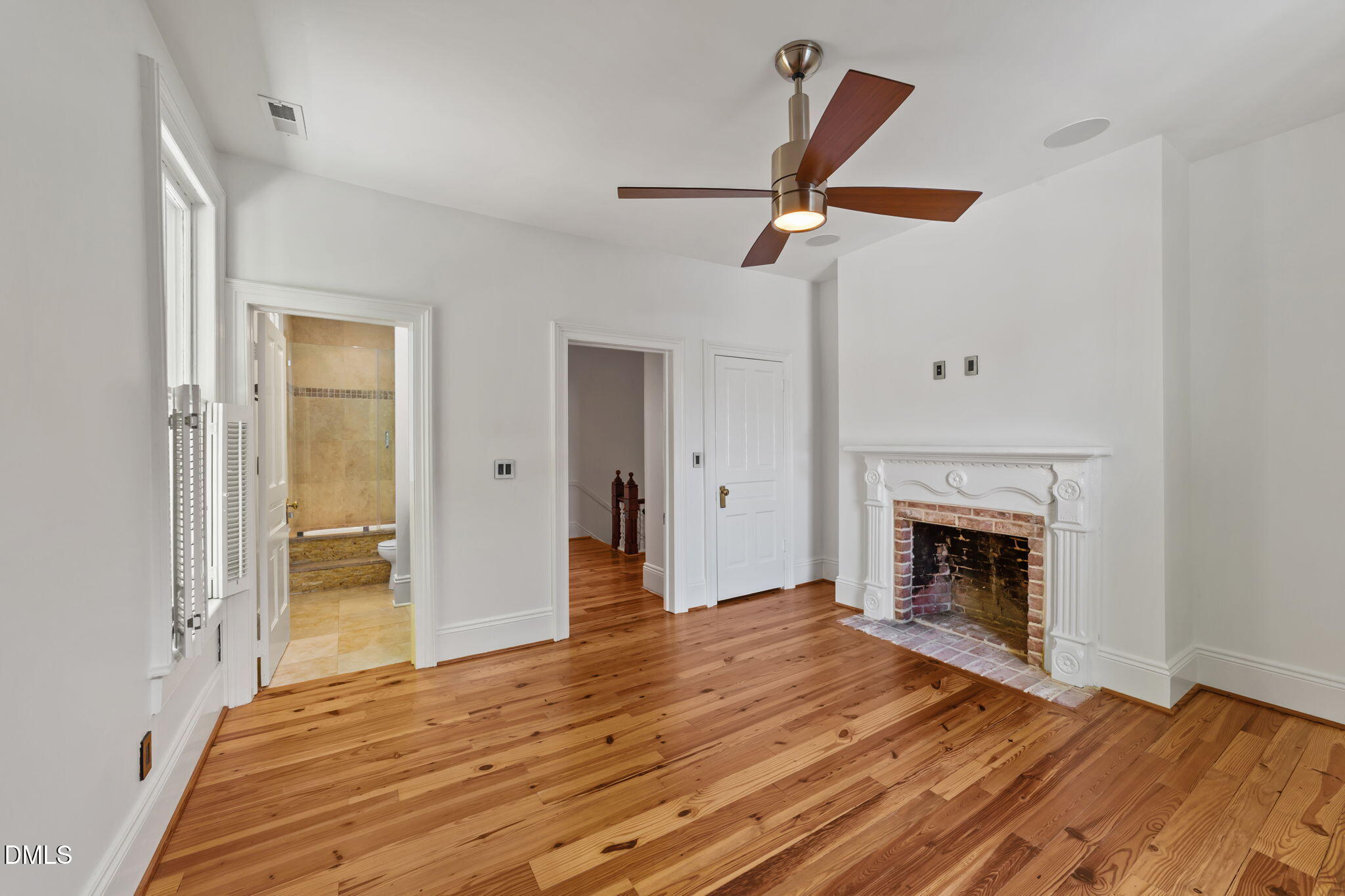 511 Oakwood Avenue Raleigh, NC 27604 - Photo 42 of 65 -