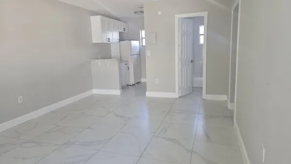 $1,850 | 616 Northwest 5th Avenue, Unit 2, Pompano Beach, FL 33060