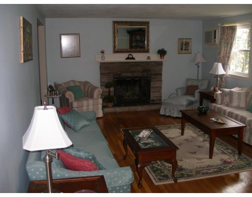 17 Duggan Road Acton, MA 01720 - Photo 4 of 12