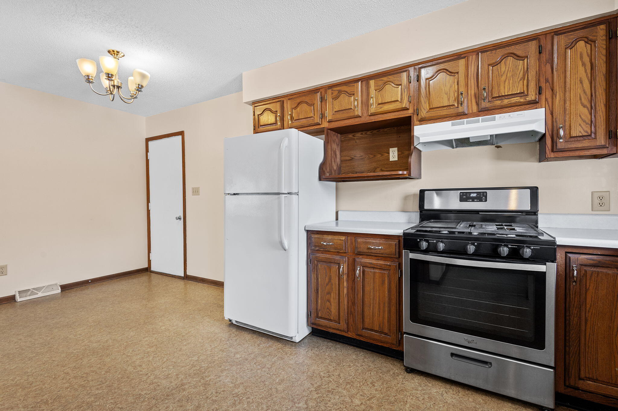 6850 West 1000 North Demotte, IN 46310 - Photo 7 of 13 2048x1365