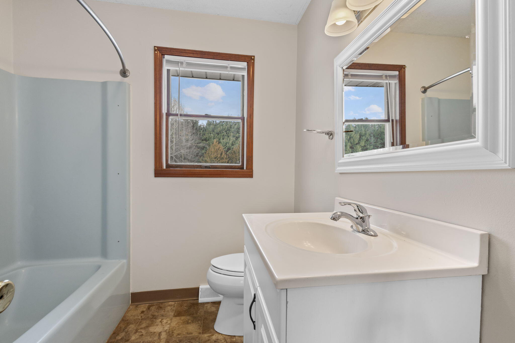 6850 West 1000 North Demotte, IN 46310 - Photo 10 of 13 2048x1365