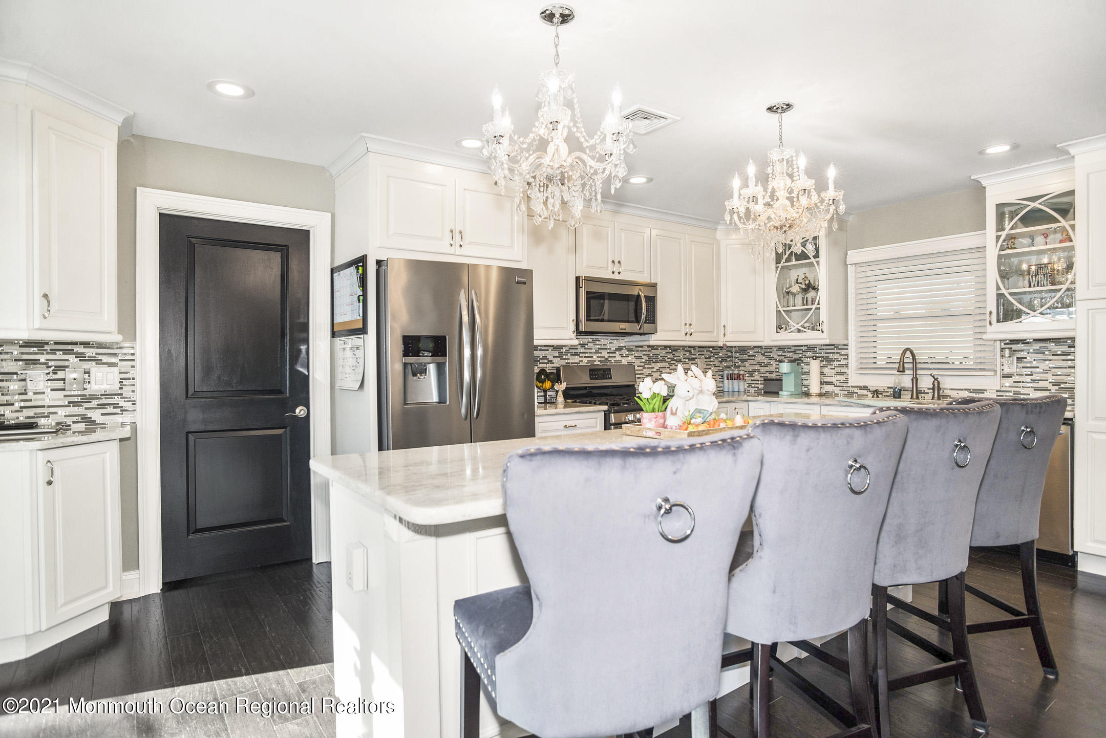 36 Innerhill Lane Aberdeen, NJ 07747 - Photo 8 of 17 _RMJ6448 kitchen