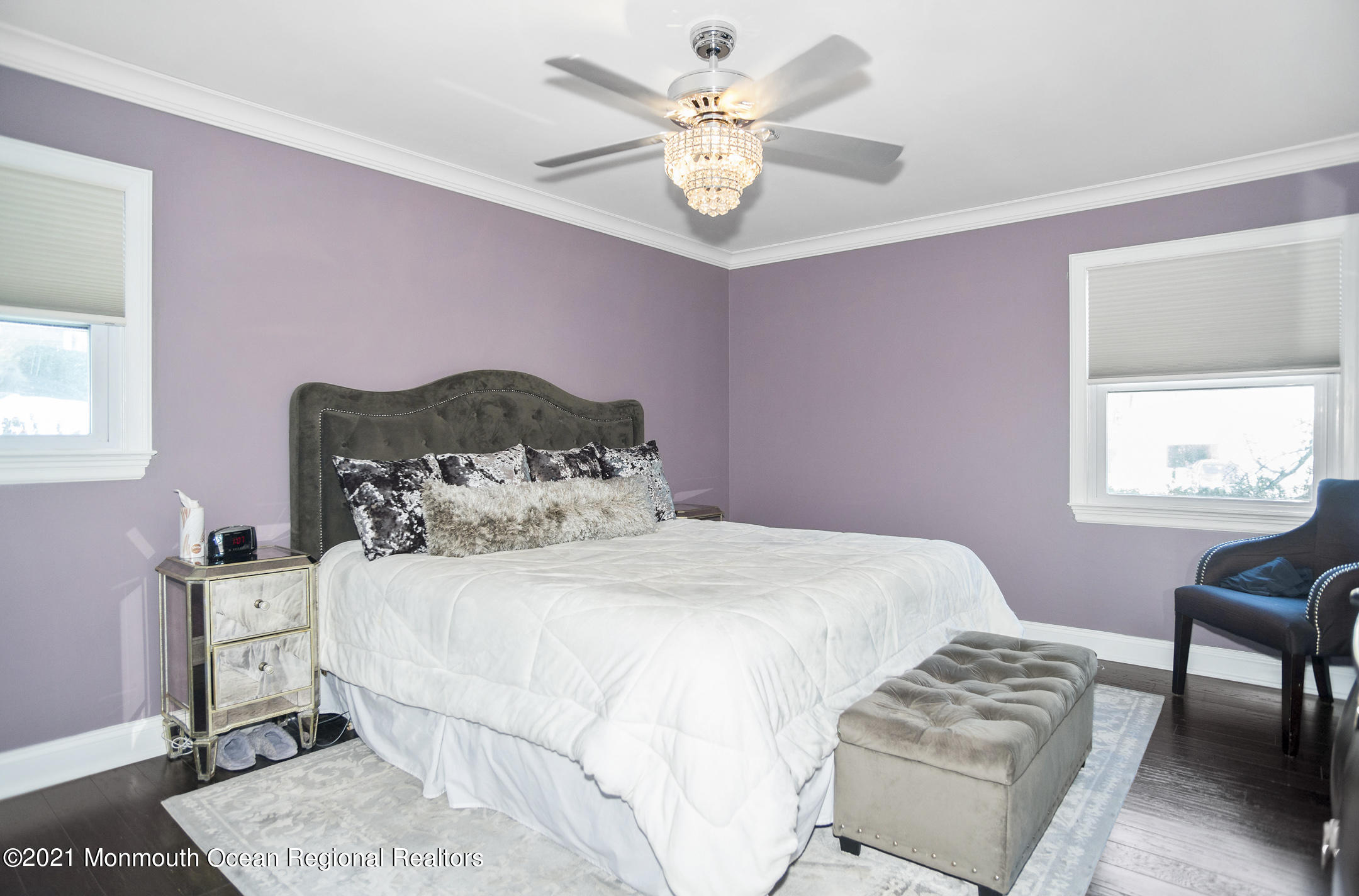 36 Innerhill Lane Aberdeen, NJ 07747 - Photo 10 of 17 _RMJ6425 master bedroom