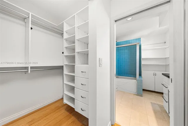 $621,000 | 1775 Washington Avenue, Unit 11C, Miami Beach, FL 33139