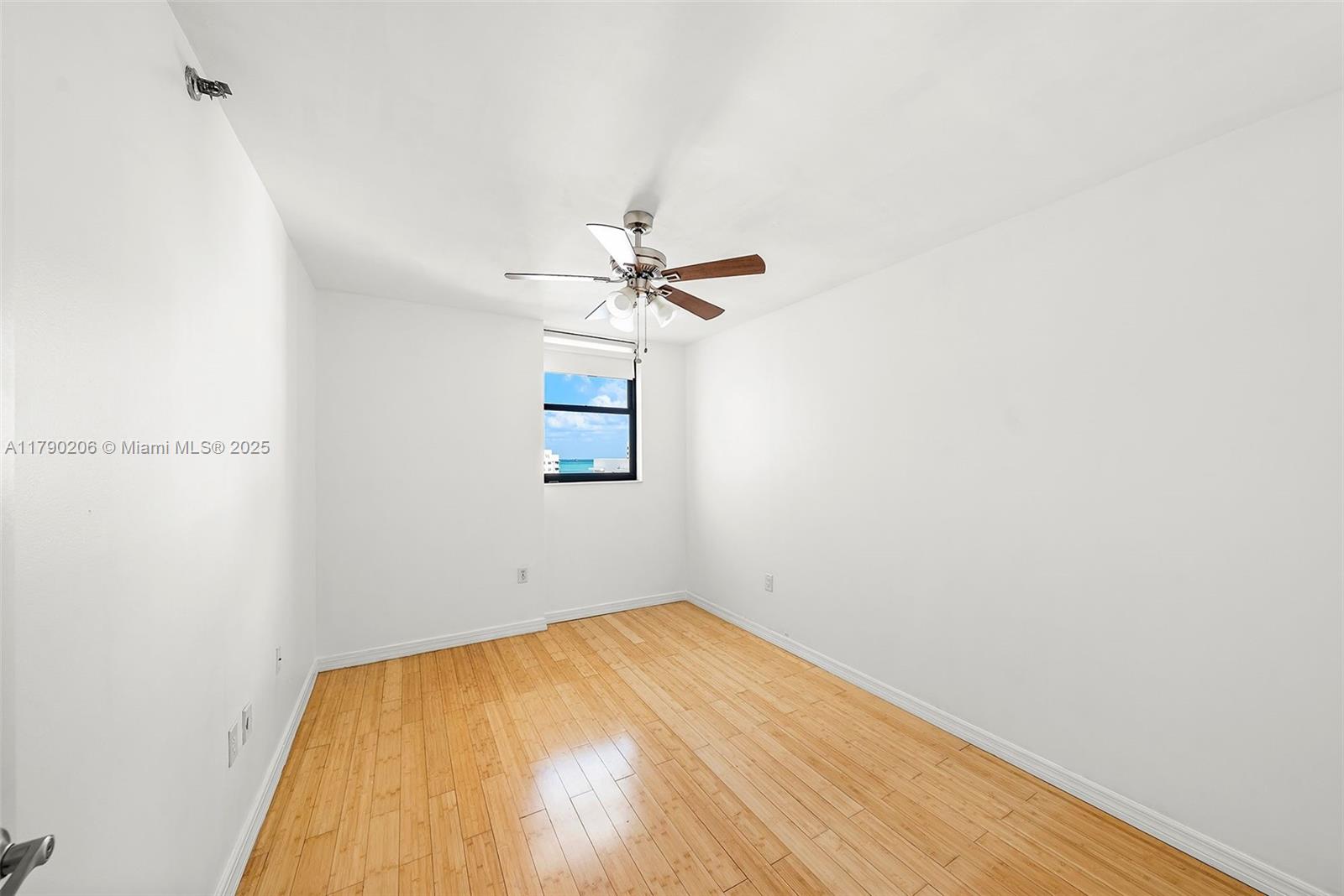 1775 Washington Avenue, Unit 11C Miami Beach, FL 33139 - Photo 21 of 34