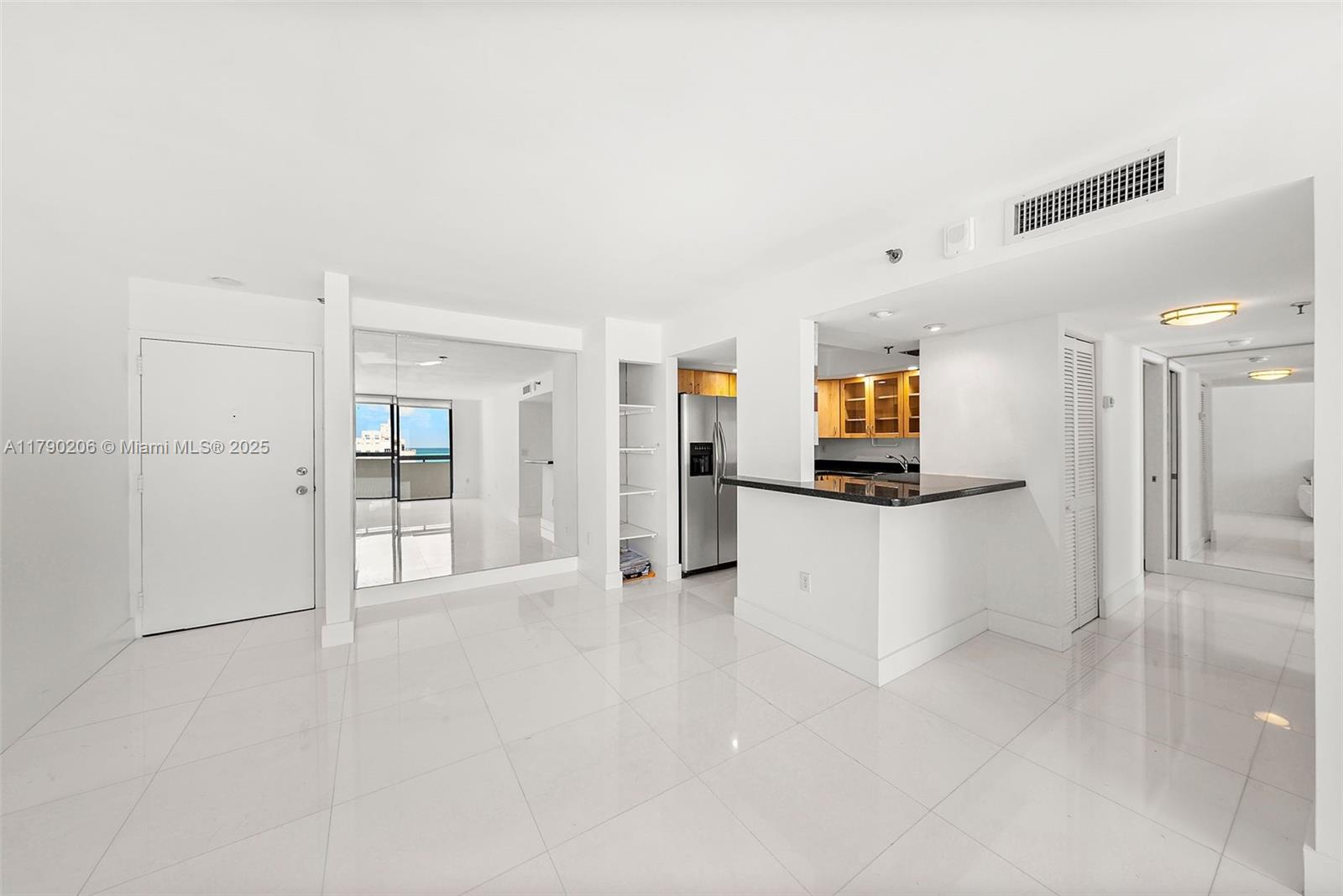 1775 Washington Avenue, Unit 11C Miami Beach, FL 33139 - Photo 7 of 34