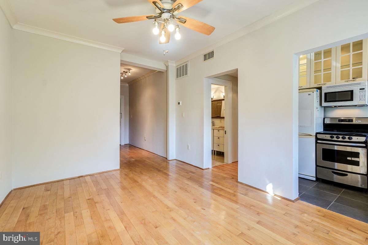 3120 R Street Northwest, Unit 109 Washington, DC 20007 - Photo 11 of 33 Gallery Image 11
