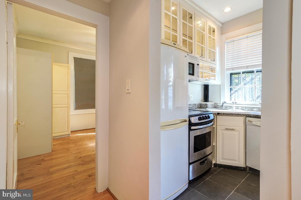 3120 R Street Northwest, Unit 109 Washington, DC 20007 - Photo 20 of 33 Gallery Image 20