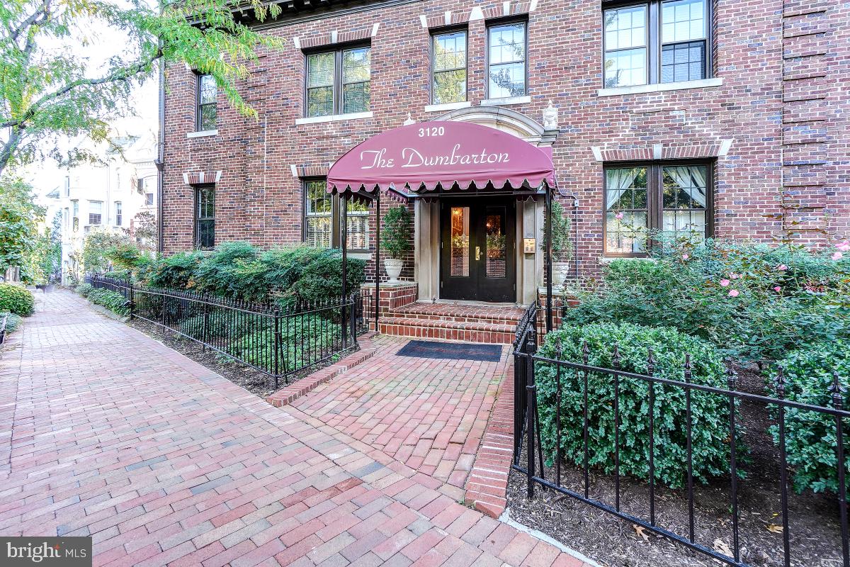 3120 R Street Northwest, Unit 109 Washington, DC 20007 - Photo 2 of 33 Gallery Image 2