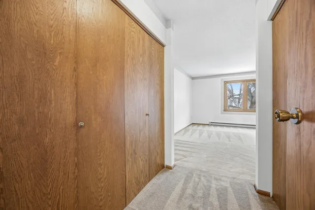 $250,000 | 22 Fremont Drive South, Fargo, ND 58103