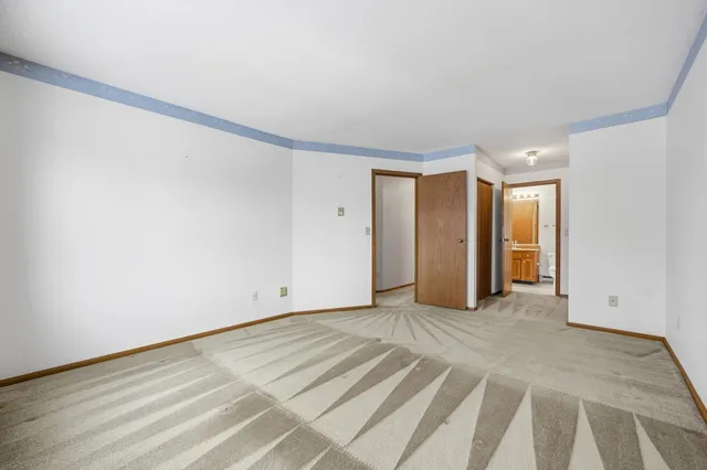 $245,000 | 22 Fremont Drive South, Fargo, ND 58103