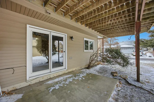 $250,000 | 22 Fremont Drive South, Fargo, ND 58103