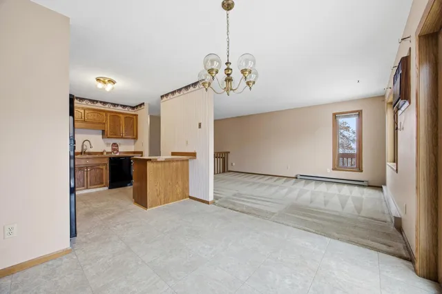 $250,000 | 22 Fremont Drive South, Fargo, ND 58103