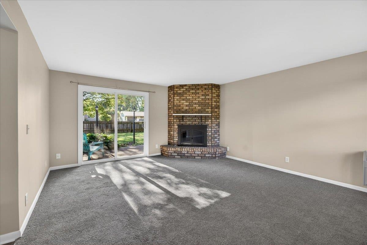 3735 Highcrest Road Rockford, IL 61107 - Photo 16 of 31