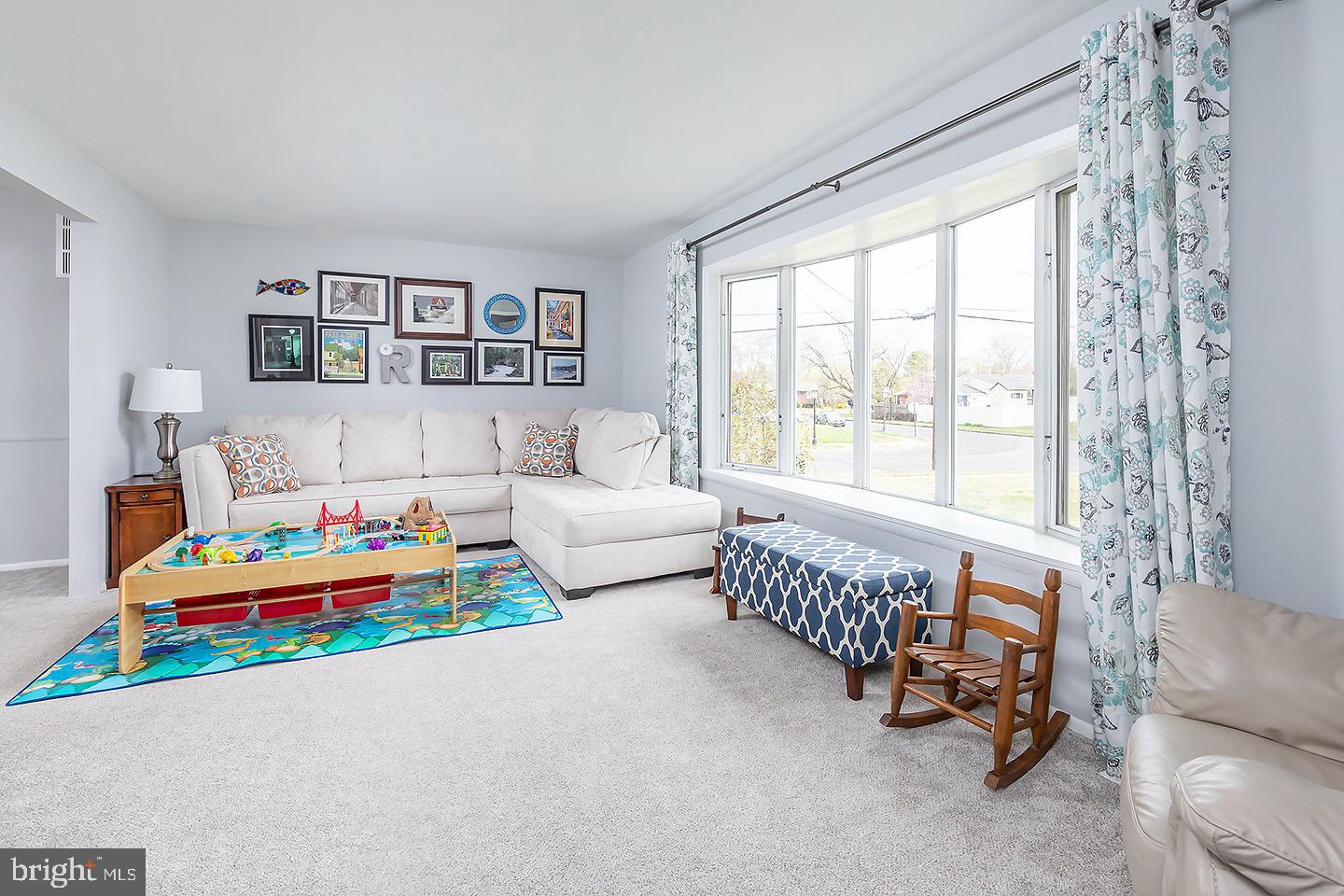 1649 Red Oak Road Williamstown, NJ 08094 - Photo 2 of 24 Gallery Image 2