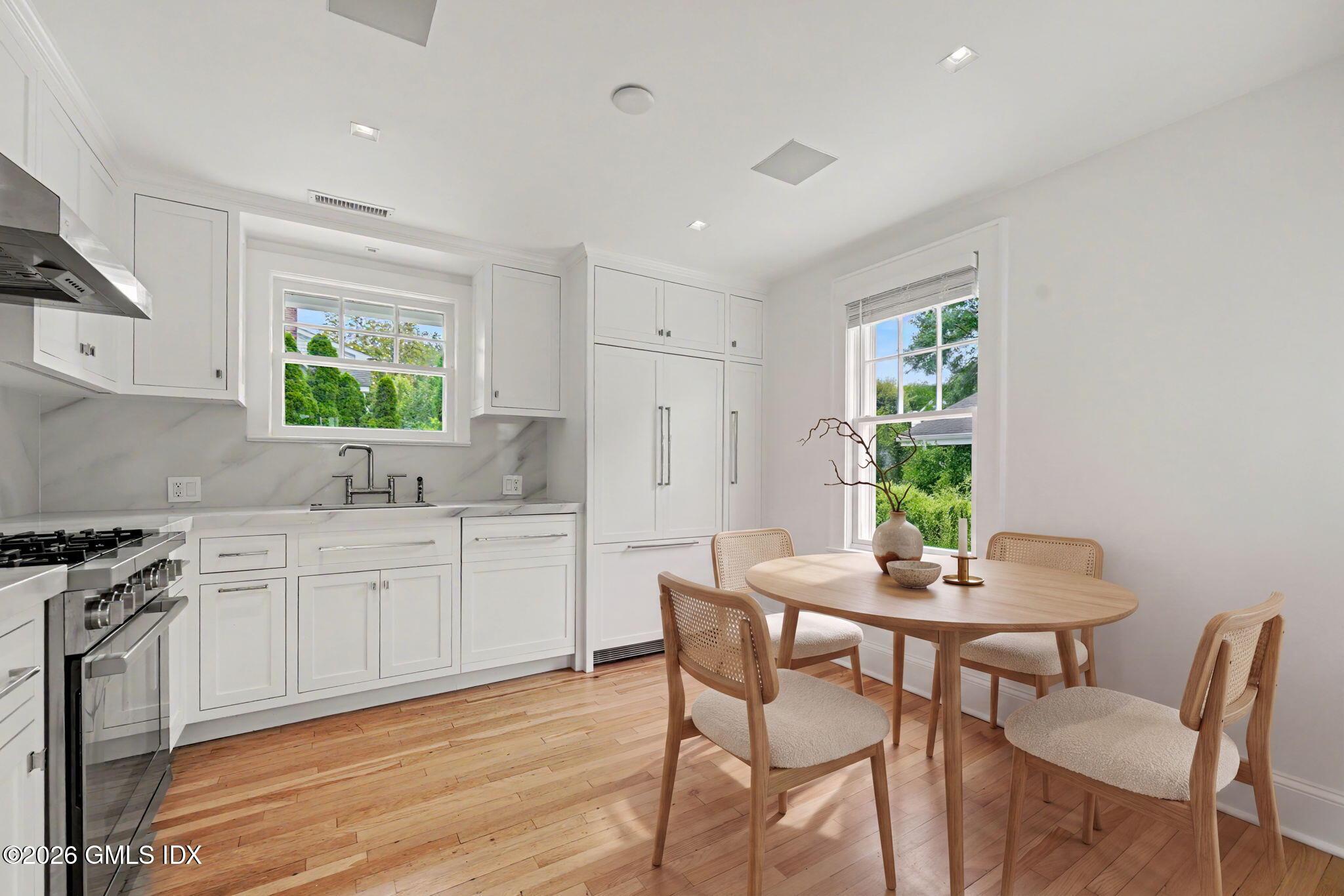 Eat in Kitchen