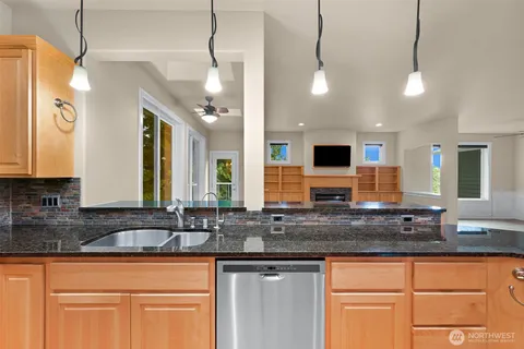 $1,225,000 | 4200 Parkhurst Drive, Bellingham, WA 98229