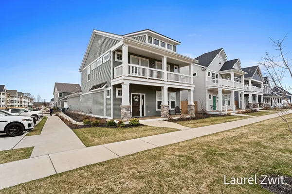 $718,000 | 406 West Leland Drive, Whitehall, MI 49461