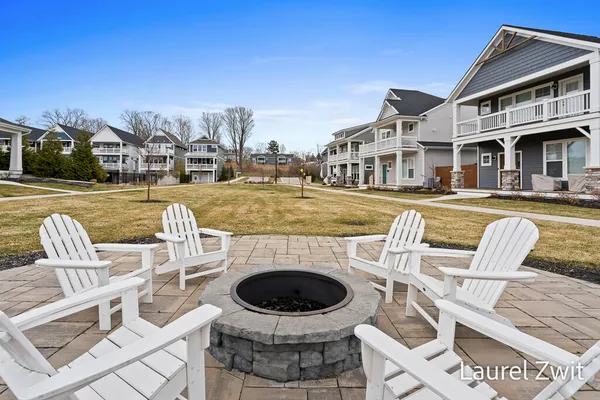 $718,000 | 406 West Leland Drive, Whitehall, MI 49461