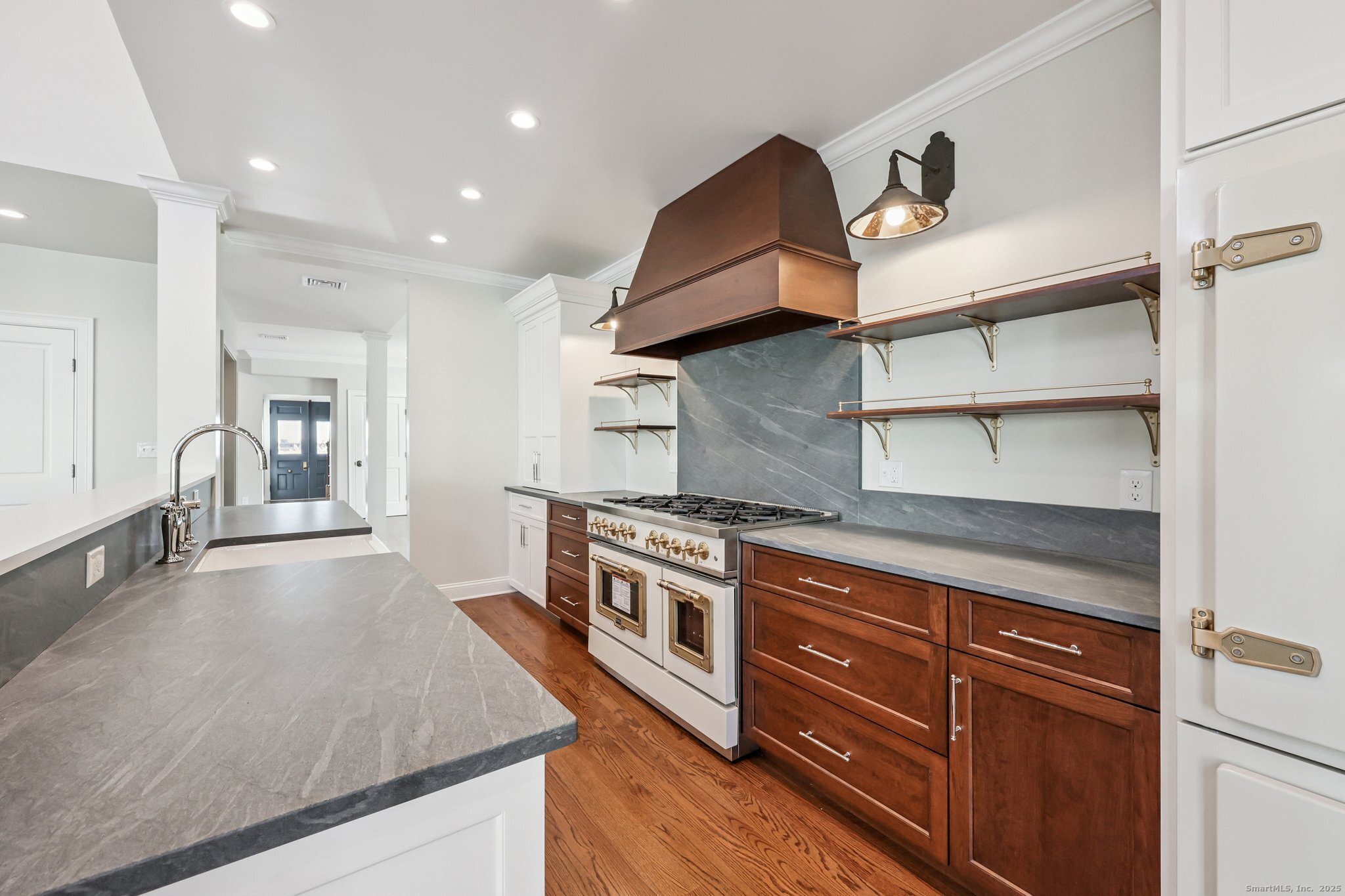 201 Water Street Guilford, CT 06437 - Photo 12 of 33