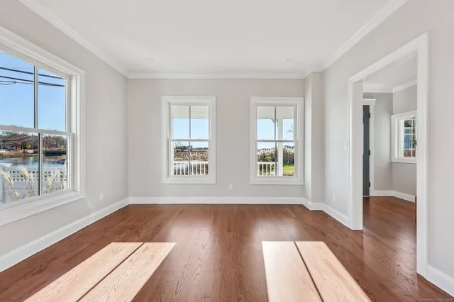 $1,650,000 | 201 Water Street, Guilford, CT 06437