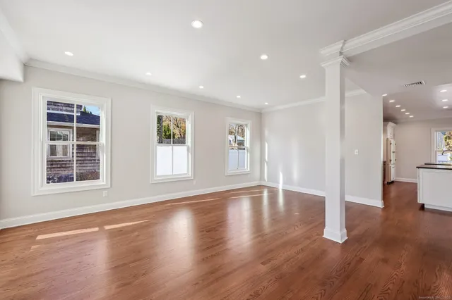 $1,650,000 | 201 Water Street, Guilford, CT 06437