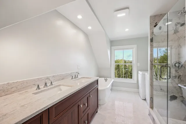 $1,650,000 | 201 Water Street, Guilford, CT 06437