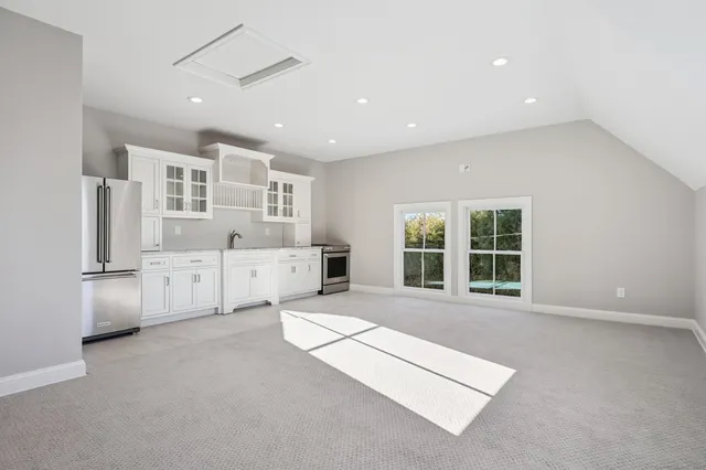 $1,650,000 | 201 Water Street, Guilford, CT 06437