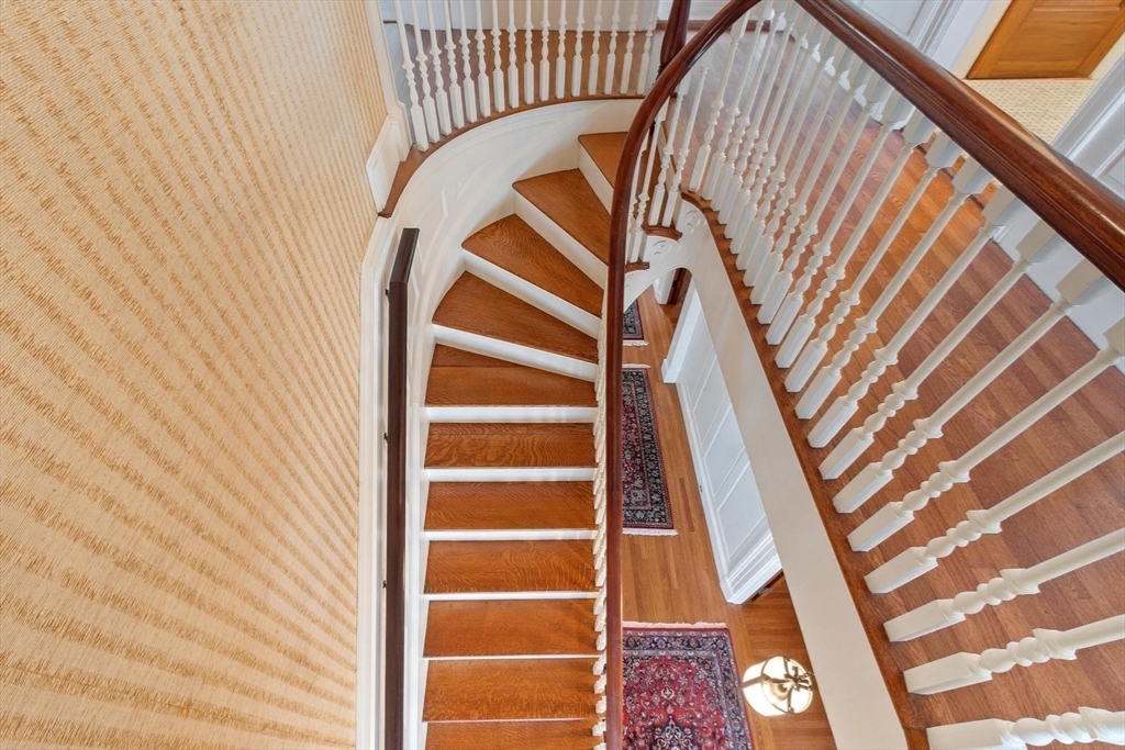 89 Lothrop Street Beverly, MA 01915 - Photo 22 of 41