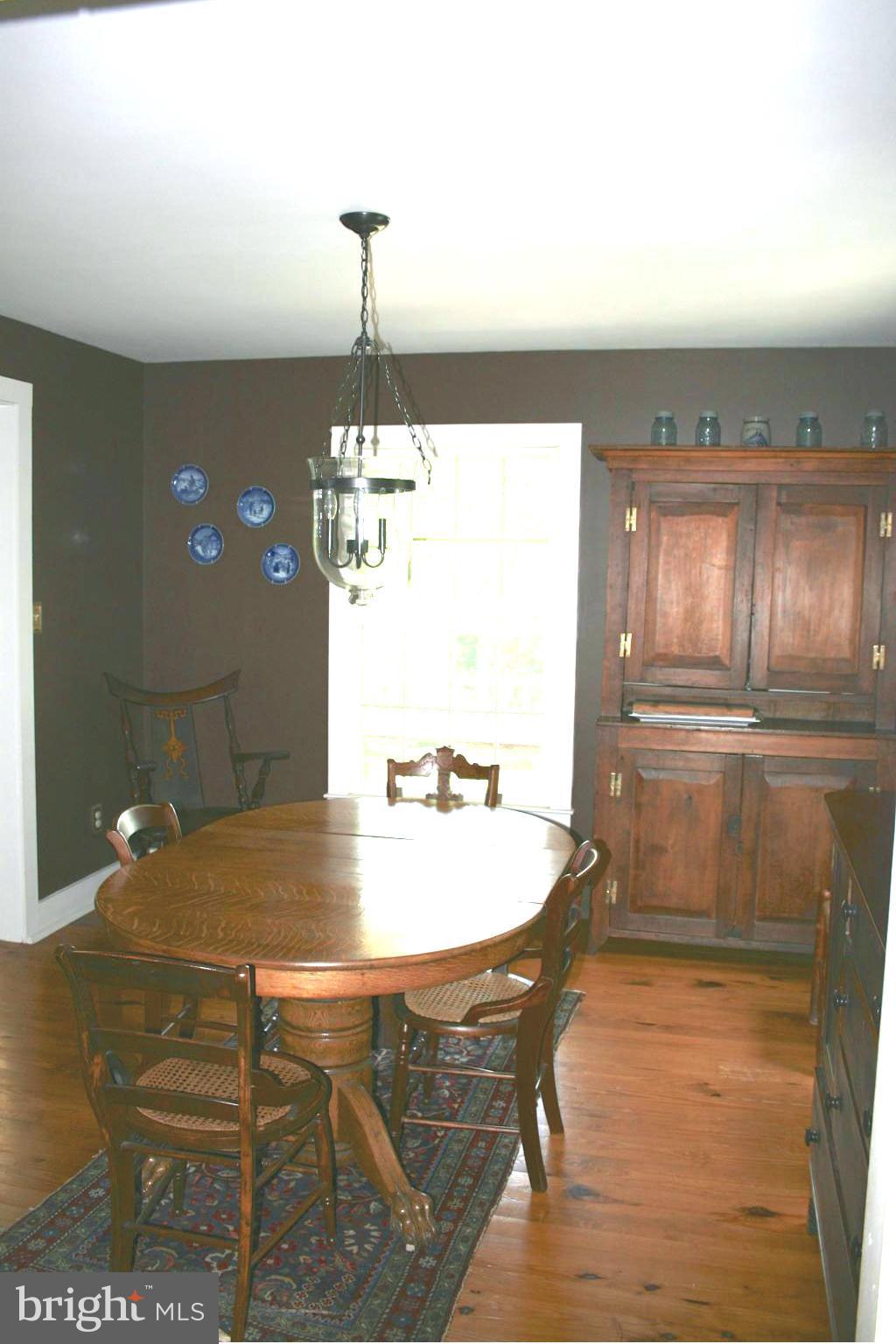 10427 Jacksontown Road Delaplane, VA 20144 - Photo 7 of 16 Interior (General)