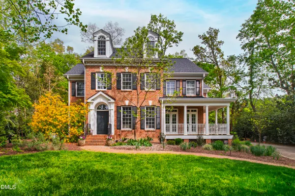 $2,150,000 | 325 Nottingham Drive, Chapel Hill, NC 27517