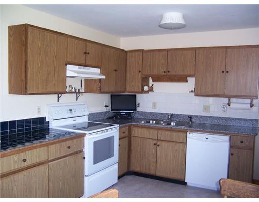 40 Spring Drive Nobleboro, ME 04555 - Photo 15 of 24 Kitchen.