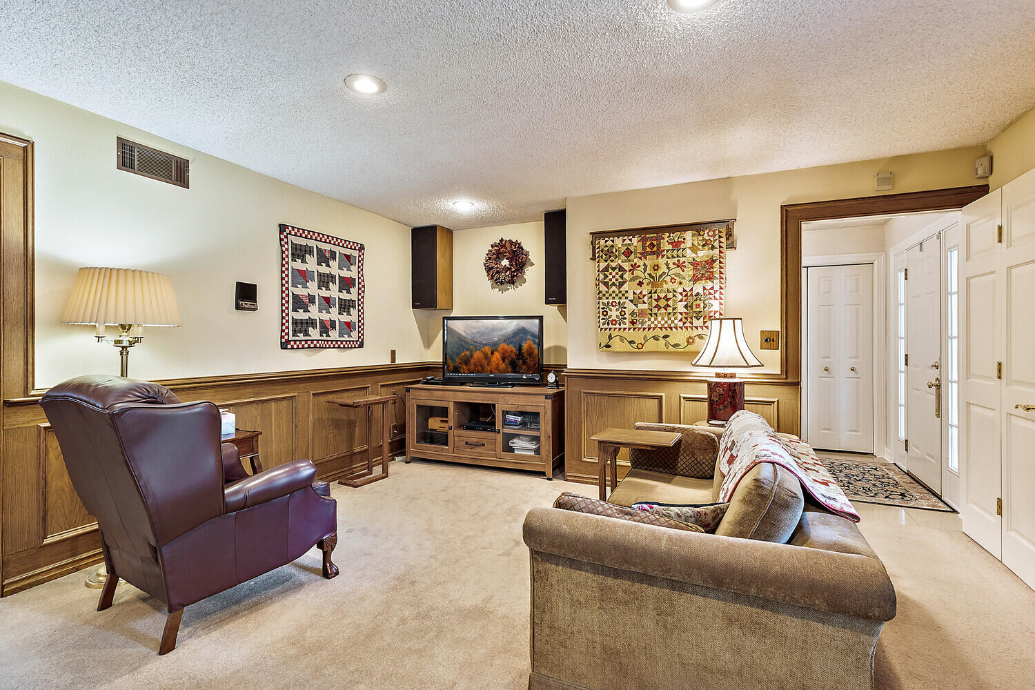 5290 Hugo Road Grants Pass, OR 97526 - Photo 23 of 59 40_HR_40_mls