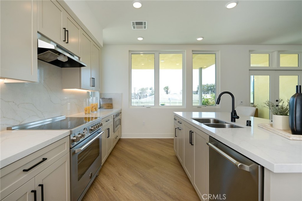 414 Main Street, Unit 200 Huntington Beach, CA 92648 - Photo 5 of 35