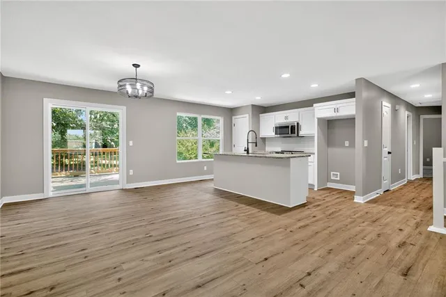 $365,000 | 15600 Kay Avenue, Belton, MO 64012