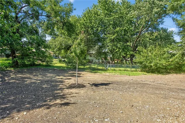 $365,000 | 15600 Kay Avenue, Belton, MO 64012