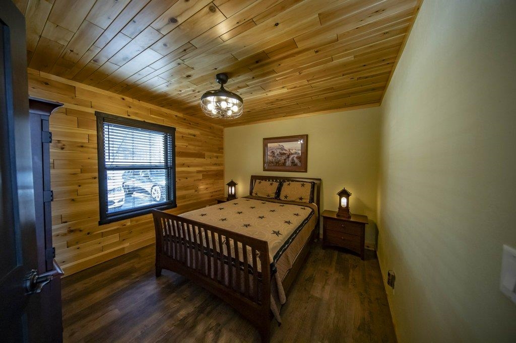 176 Sunset Shores Road Iron River, MI 49935 - Photo 14 of 64