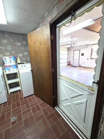 $429,000 | 1022 Grouse Lane, Louisville, IL 62858
