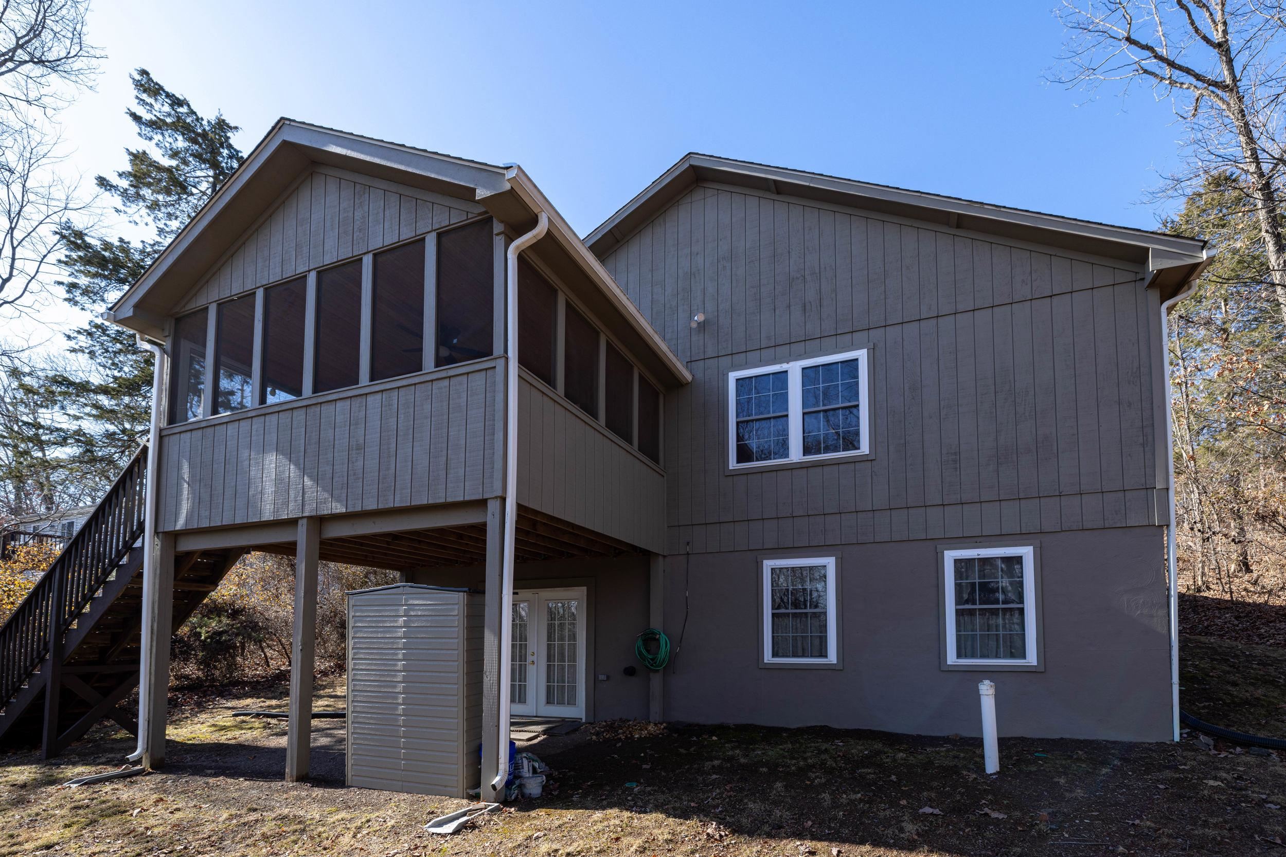 86 Maple Avenue Mount Jackson, VA 22842 - Photo 37 of 49 a front view of a house with balcony