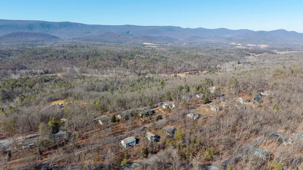 $379,000 | 86 Maple Avenue, Mount Jackson, VA 22842