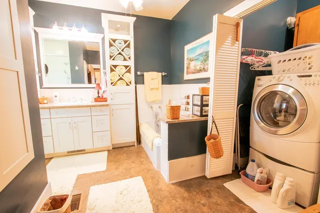 $175,000 | 311 North Elm Street, Whitewater, KS 67154