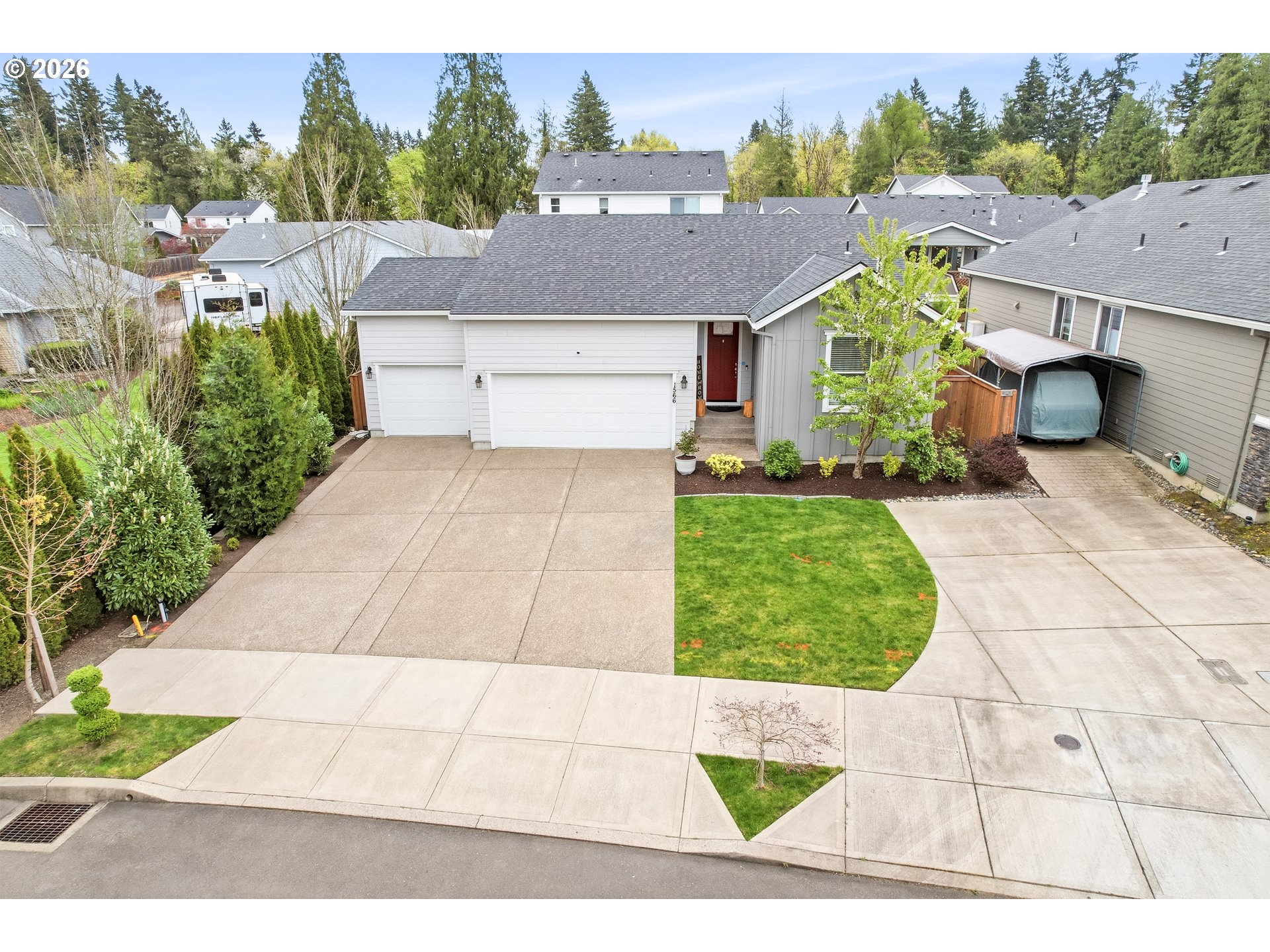 1566 North Spruce Street Canby, OR 97013 - Photo 24 of 24 Driveway