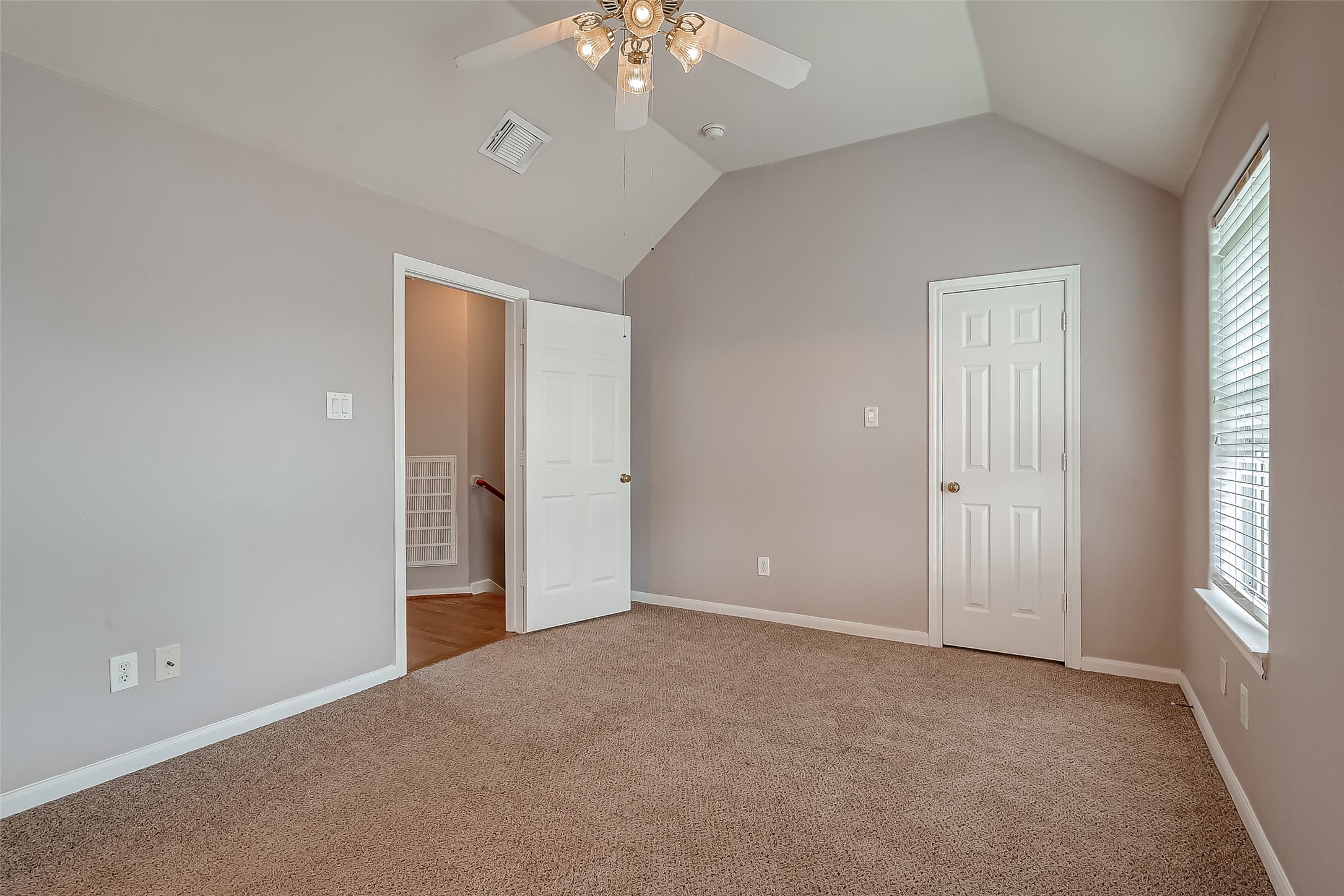 206 Sydnor Street Houston, TX 77020 - Photo 26 of 33