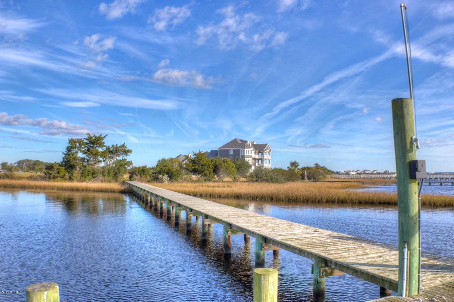1403 Oglesby Road Morehead City, NC 28557 - Photo 10 of 11 Dock