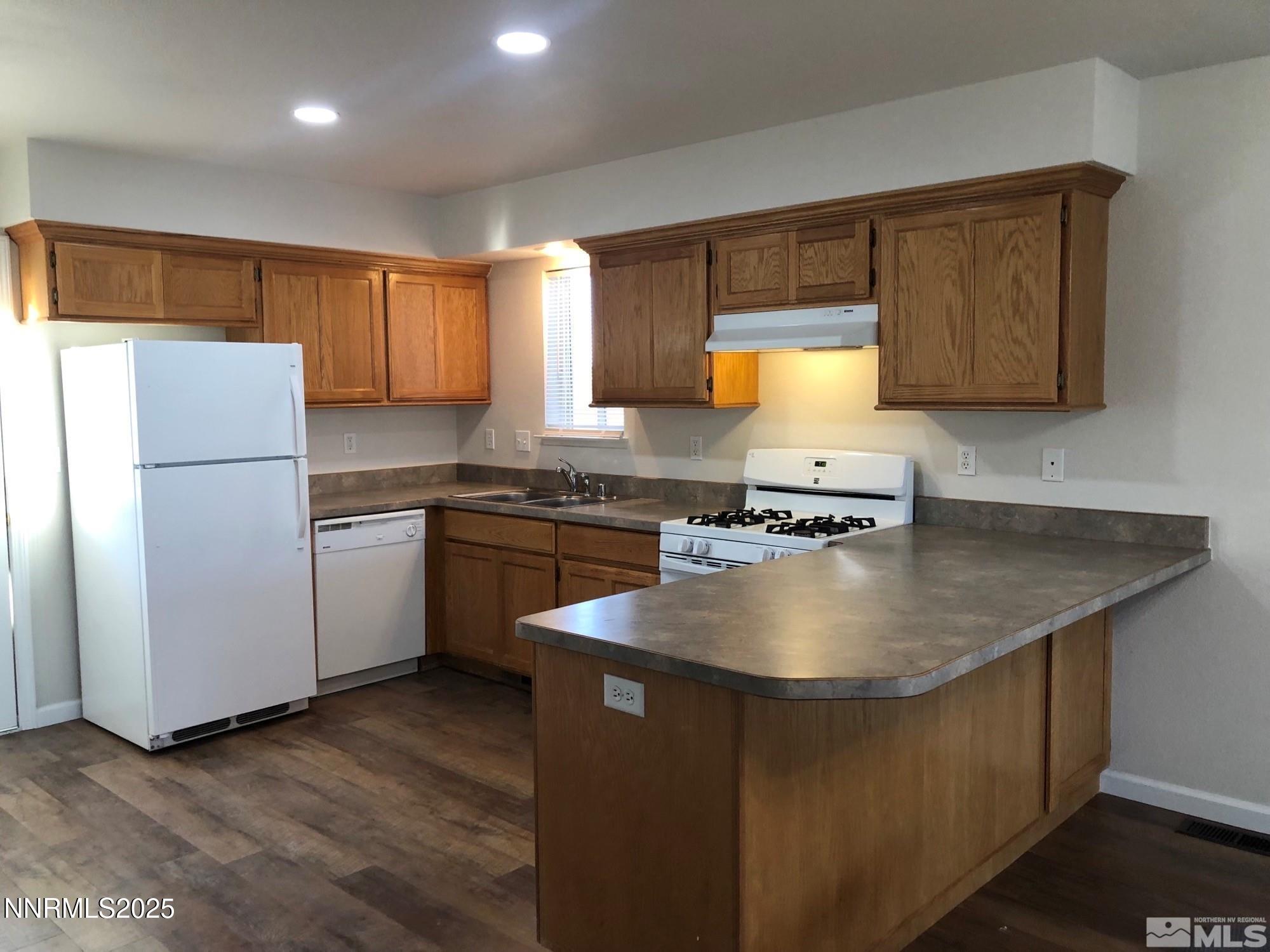 205 East A Street Fallon, NV 89406 - Photo 2 of 8 Kitchen