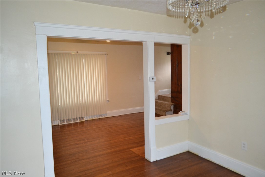 923 Nela View Road Cleveland Heights, OH 44112 - Photo 5 of 32