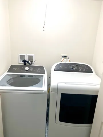 $2,750 | 308 Niagara Drive, Volo, IL 60073