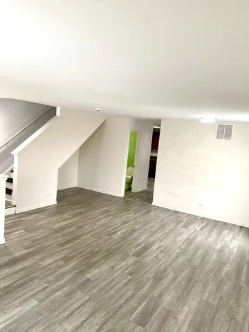 $2,750 | 308 Niagara Drive, Volo, IL 60073