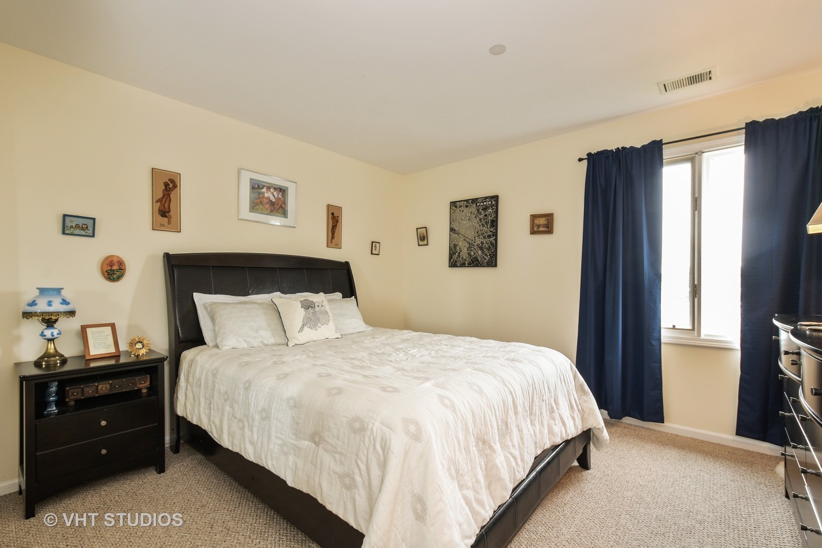 1979 Ammer Ridge Court, Unit 301 Glenview, IL 60025 - Photo 9 of 12 a bedroom with a bed and a closet